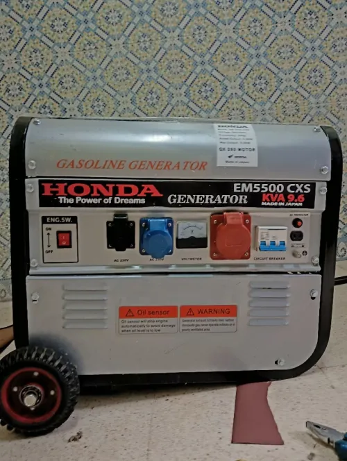 Groupe électrogène HONDA 5.5kva maximum 9 kva jamais utilisé