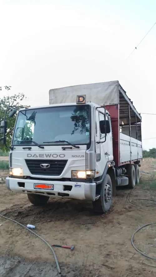 Daewoo novus plateau 14 palette 18 t Plateau 2009