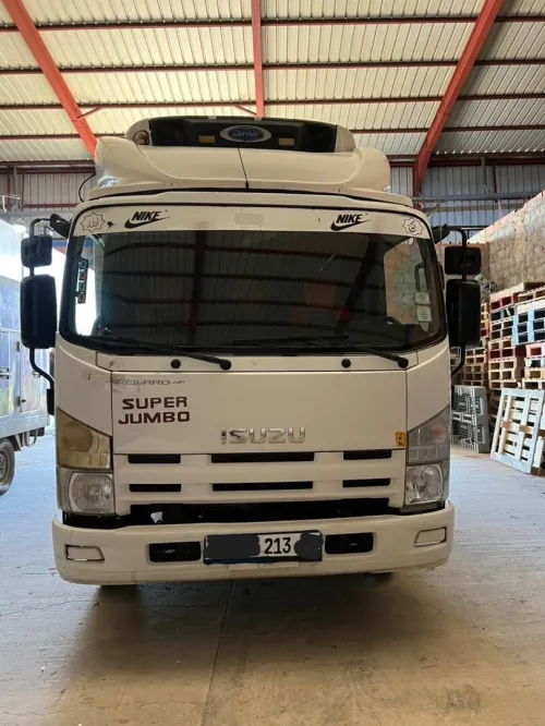 Isuzu SUPER JUMBO 2013