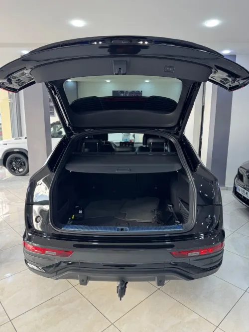 Audi Q5 2024 Black édition