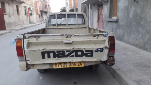 Mazda Bachee 1984 
