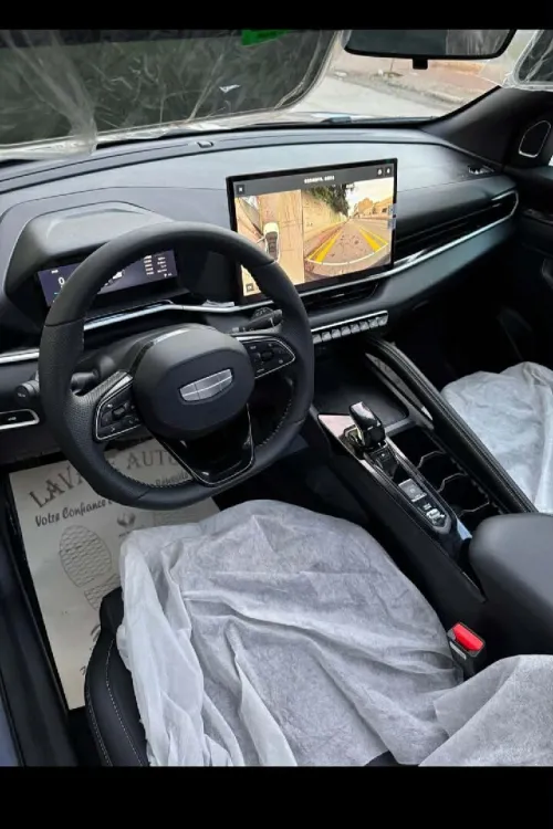 Geely Coolray 2025 