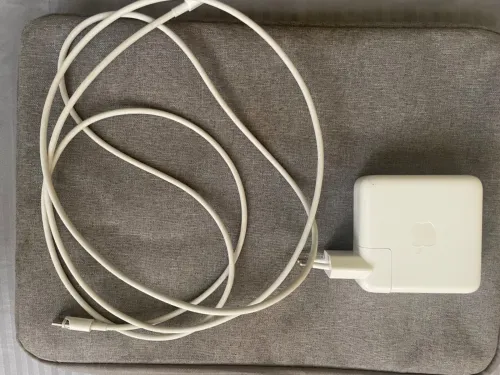 MacBook Pro 2020 M1 8/256