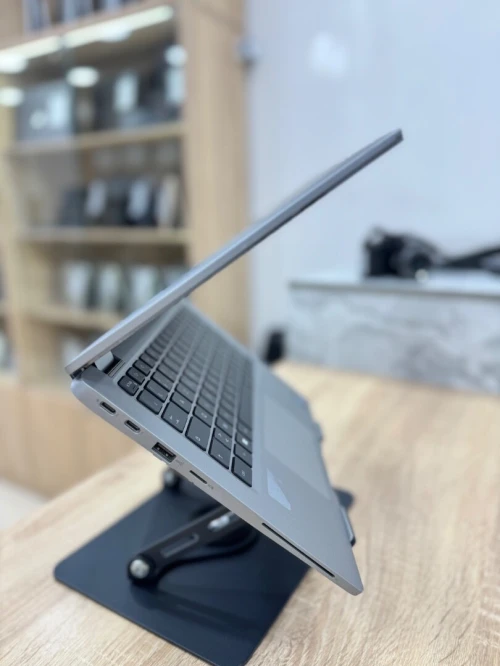 DELL Latitude 5330 13.3 i5-1245U 16GB/256GB AZERTY