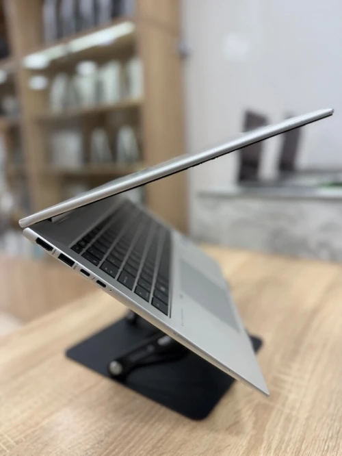 HP EliteBook 860 G10 16 Intel Core i7 1360P
