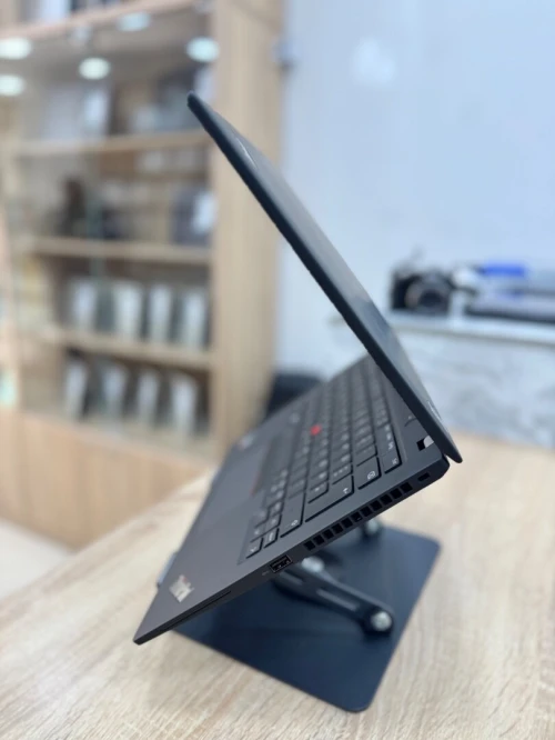 Lenovo ThinkPad T14s Gen 4 14 Ryzen 5 Pro 7540U 16GB/256GB Tactile