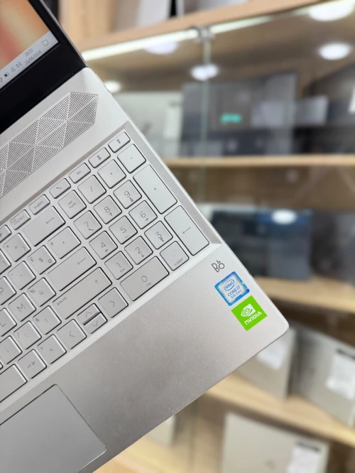 HP Pavilion Laptop 15 i7-8550U 8GB/256GB MX150