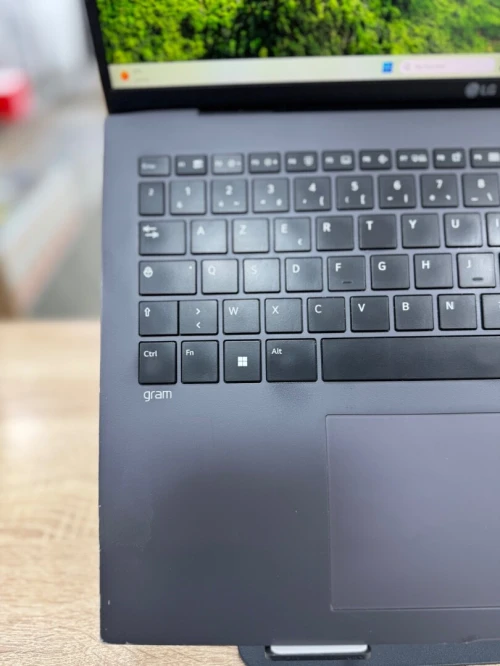 LG Gram 16  i5-1340P 16GB/512GB AZERTY 2.5K