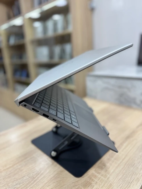 DELL Inspiron 15 5518 15.6 i7-11370H 16GB/512GB