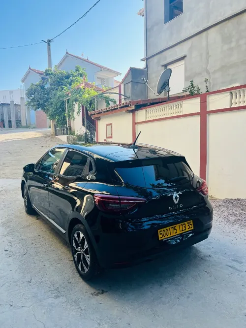 Renault Clio 5 2023 evolution