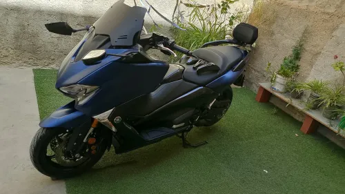 YAMAHA TMAX 
