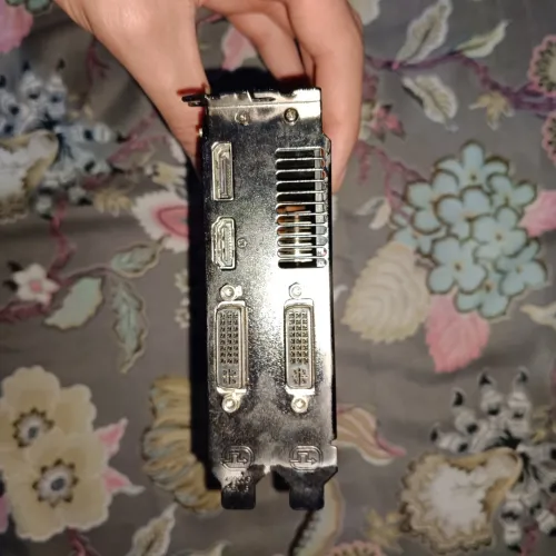 ATI Radeon HD 5850