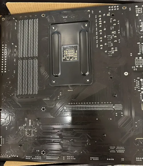 Gigabyte B550MK AM4 Motherboard جديدة غير مستعملة