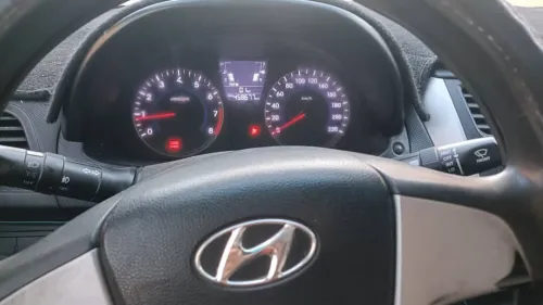 Hyundai Accent RB  4 portes 2013 Accent RB  4 portes