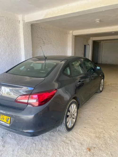 Opel Astra 2014 