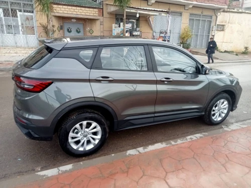 Geely Coolray 2025 