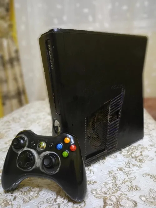 Xbox 360 Slim à vendre 250 Go