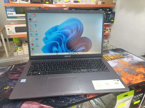 LAPTOP ASUS X509F I3-8145U RAM 8GO DDR4 256GB NVME WINDWOS 11 ORGINAL