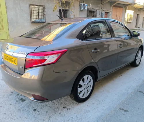 Toyota Yaris Sedan 2015 Play