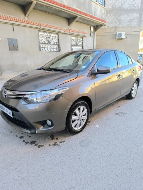 Toyota Yaris Sedan 2015 Play