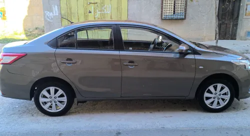 Toyota Yaris Sedan 2015 Play