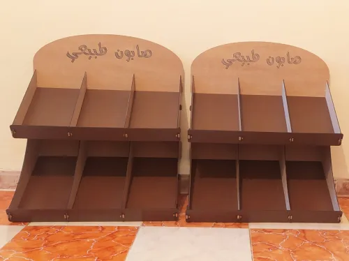 رفوف عرض المنتجات للمعارض والمحلات