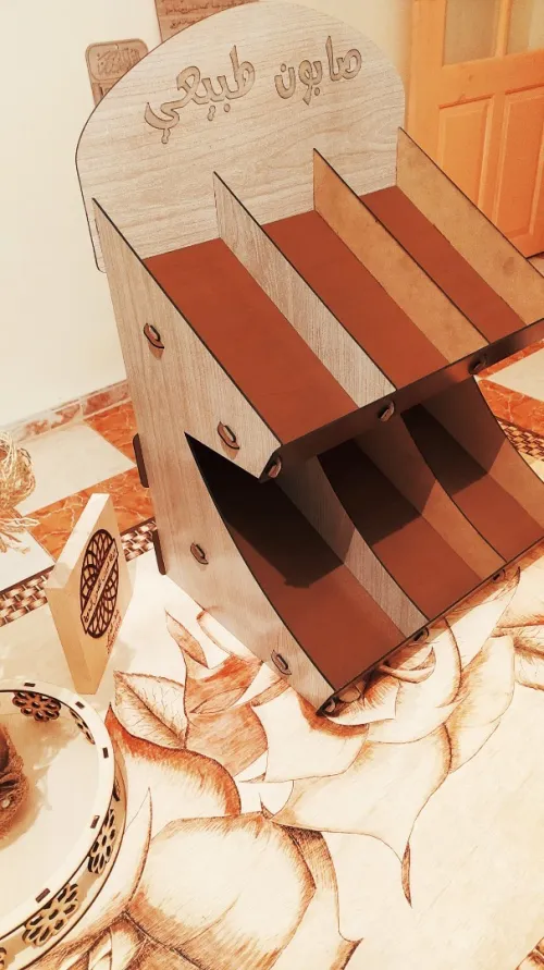 رفوف عرض المنتجات للمعارض والمحلات