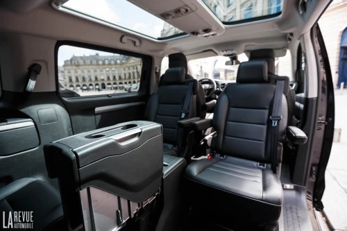 Peugeot Traveller Spacetourer Expert Jumpy 2025 VIP