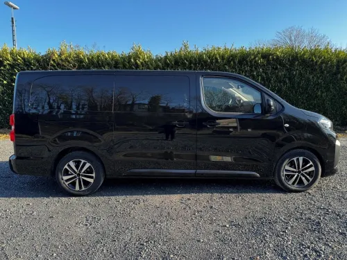 Peugeot Traveller Spacetourer Expert Jumpy 2025 VIP