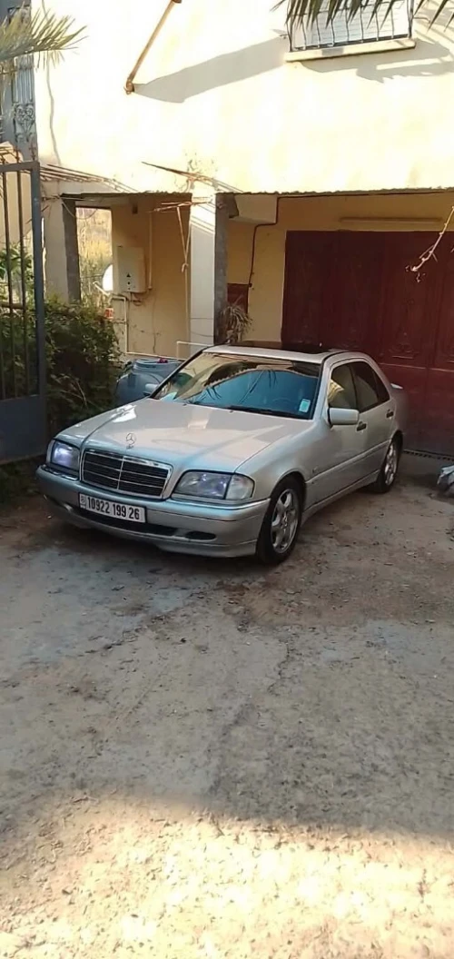 Mercedes c250 1999 c250