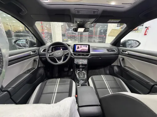 Volkswagen T-Roc 2025 R-Line 