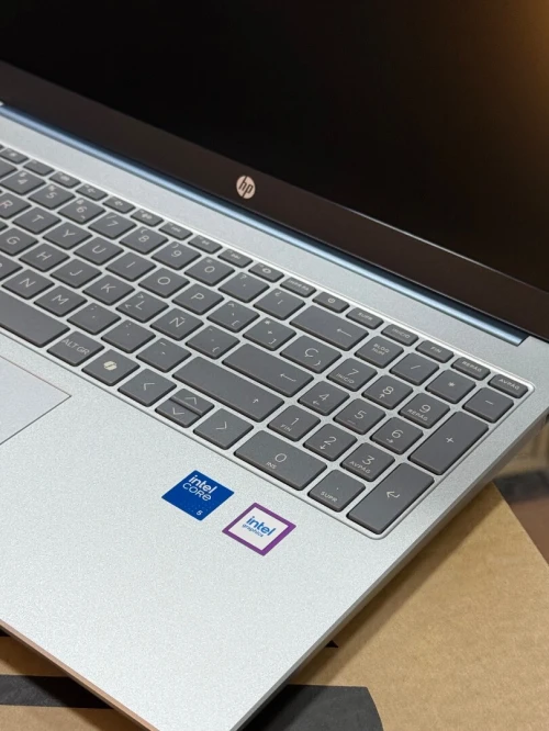 HP LAPTOP 15 FD0352NS INTEL CORE 5 120U 16GO 512GO SSD NEUF SOUS EMBALLAGE