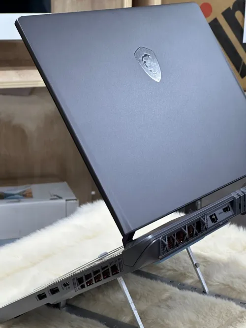 MSI VECTOR 16 HX A13VHG I9 13950HX 32GO DDR5 2TO SSD NVIDIA GEFORCE RTX4090 16GO GDDR6