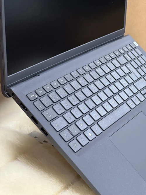 DELL VOSTRO 3520 I5 1235U 8GO 512GO SSD NEUF SOUS EMBALLAGE 