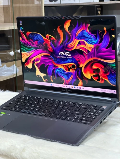 MSI STEALTH 16 MERCEDES AMG A13VG I9 13900H 32GO DDR5 1TO SSD NVIDIA GEFORCE RTX4070 8GO 4K OLED