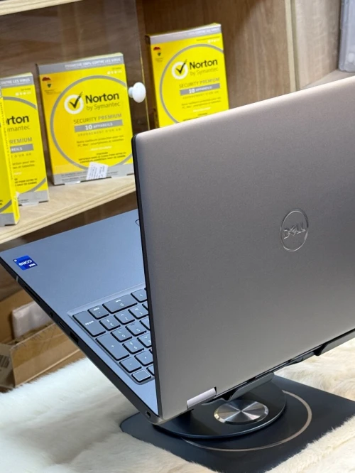 DELL PRECISION 7680 I9 13950HX 64GO DDR5 1TO SSD NVIDIA GEFORCE RTX4090 16GO GDDR6