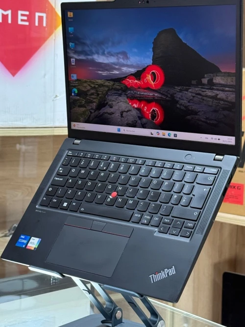 LENOVO THINKPAD X13 GEN 4 I5 1335U 16GO DDR5 512GO SSD NVME