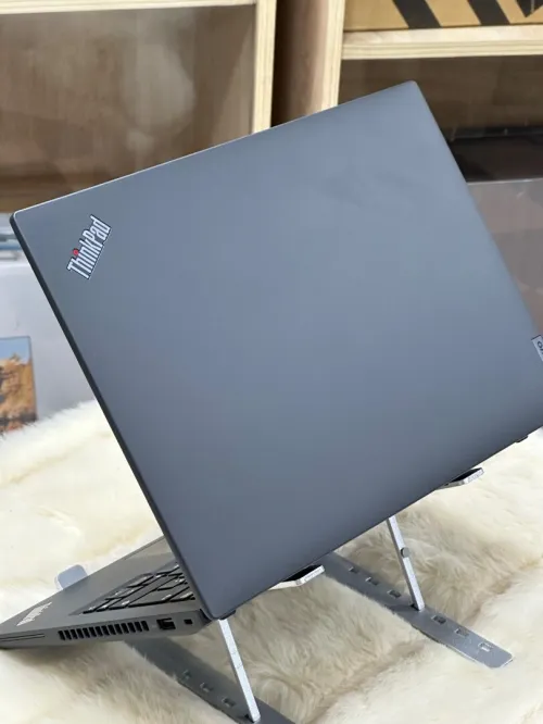 LENOVO THINKPAD T14 GEN 4 AMD RYZEN 5 PRO 7540U 16GO DDR5X 256GO SSD NVME NEUF 
