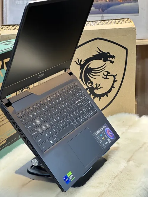 MSI CYBORG 15 B13VFK I7 13620H 16GO DDR5 512GO SSD NVIDIA GEFORCE RTX4060 8GO NEUF SOUS EMBALLAGE 