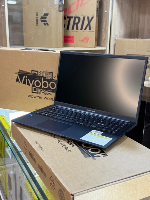ASUS VIVOBOOK 15 X1502Va I5 13420H 8GO 512GO SSD NEUF SOUS EMBALLAGE