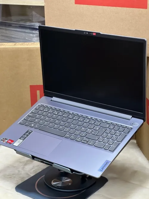 LENOVO IDEAPAD SLIM 3 15AMN8 AMD RYZEN 3 7320U 8GO 256GO SSD NEUF SOUS EMBALLAGE 