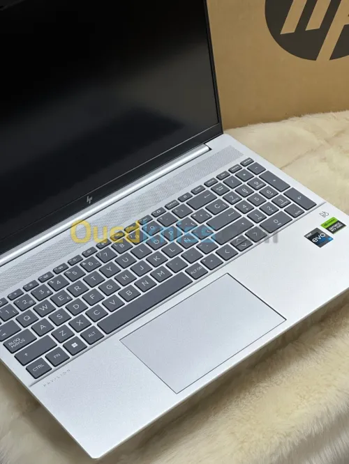 HP PAVILION PLUS 16-AB0XXX I7 13700H 16GO 1TO SSD NVIDIA GEFORCE RTX3050 6GO NEUF SOUS SOUS EMBALLA