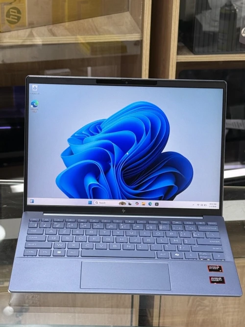HP PAVILION 13 BG0XXX AMD RYZEN 7 8840U 16GO 512GO SSD NVME