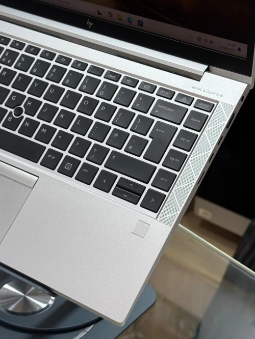 HP ELITEBOOK 840 G8 I5 1145G7 16GO 256GO SSD NVME