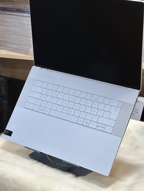 DELL XPS 16 9640 ULTRA 7 155H 16GO DDR5 1TO SSD NVIDIA GEFORCE RTX4050 6GO NEUF SOUS EMBALLAGE 