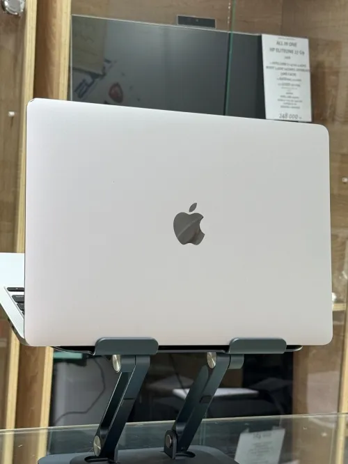 MACBOOK PRO RETINA 13.3 TOUCHBAR 2020 I7 2.3GHZ 32GO 512GO SSD CYCLE 98