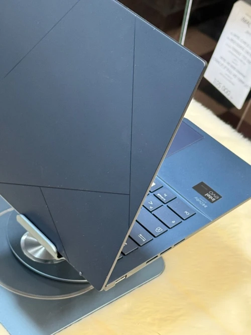 ASUS ZENBOOK 14 OLED UX3405MA ULTRA 5 125H 16GO DDR5 512GO SSD 