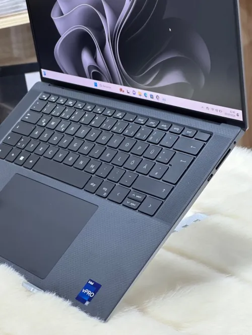DELL PRECISION 5570 I7 VPRO 12800H 32GO DDR5 512GO SSD NVIDIA RTX A1000 4GO GDDR6 