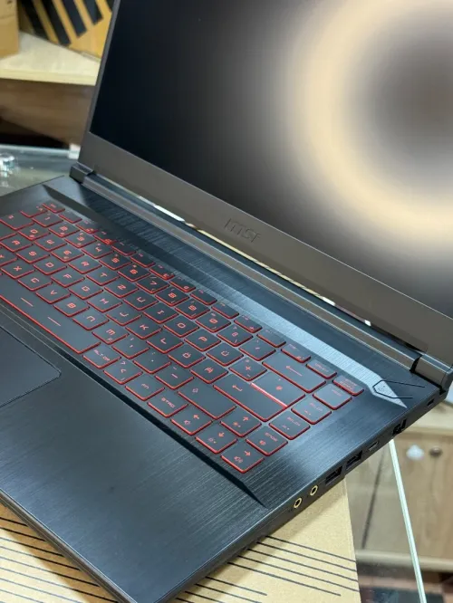 MSI THIN GF63 11UC I7 11800H 16GO 512GO SSD NVIDIA GEFORCE RTX3050 4GO NEUF SOUS EMBALLAGE