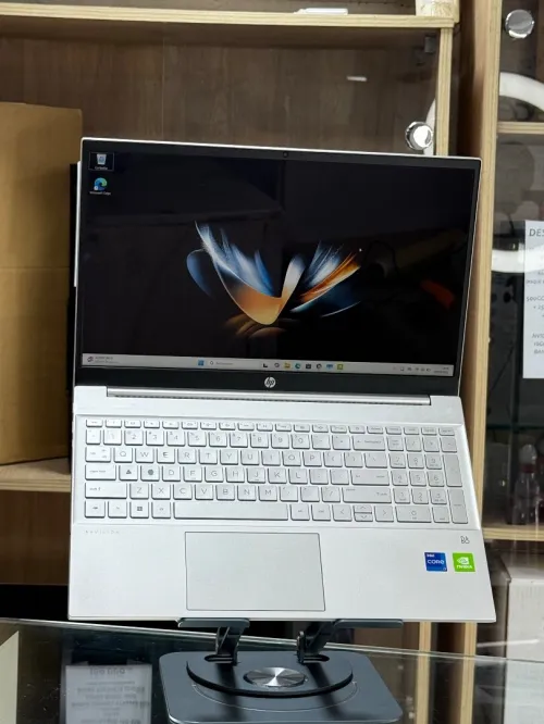HP PAVILION 15 EG1XXX I7 1195G7 16GO 1TO SSD NVIDIA GEFORCE MX350 2GO TACTILE 
